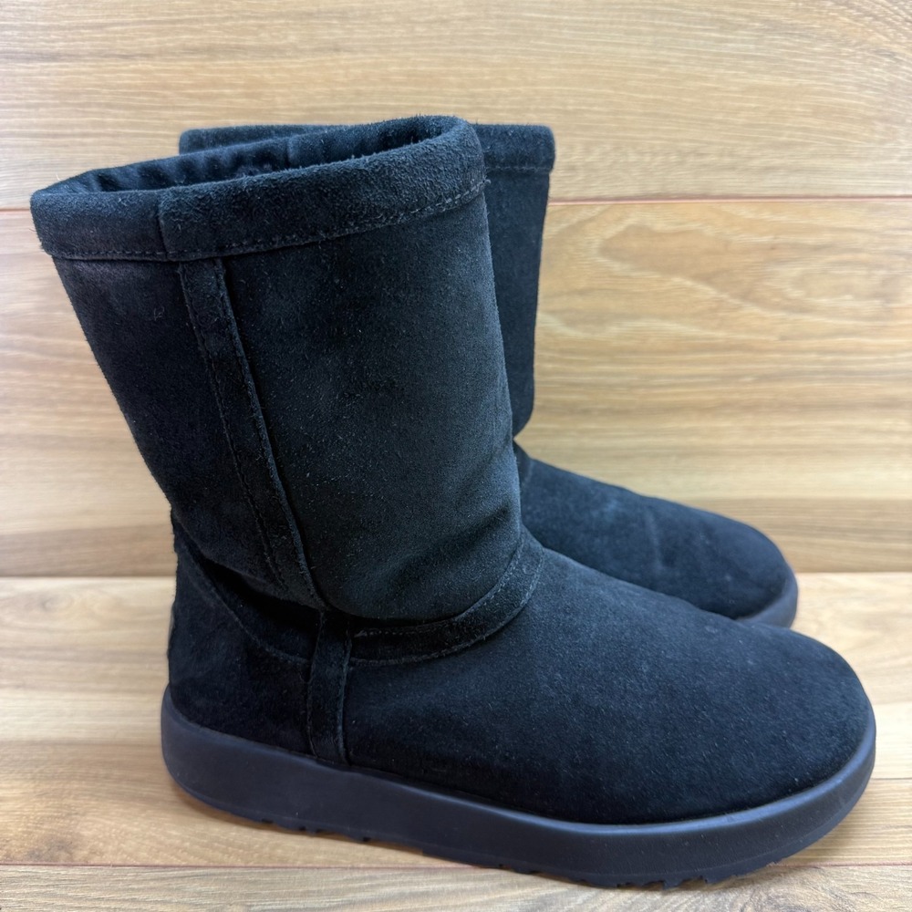 UGG Classic Short FLAW Waterproof Boots Womens 8 Black Suede Arctic Grip Vibram